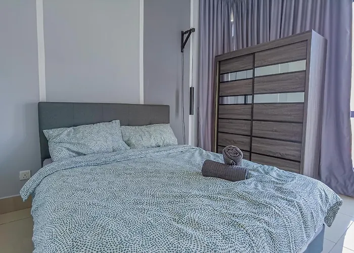 Lovely 2 Bedroom W Pool For 6 Pax - Chan Sow Lin