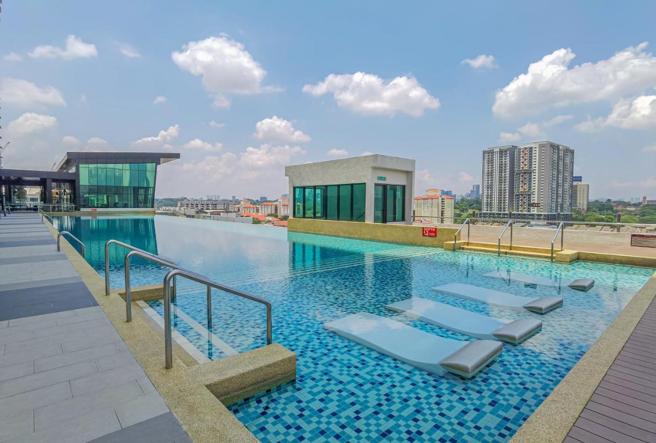 Lovely 2 Bedroom W Pool For 6 Pax - Chan Sow Lin * Kuala Lumpur